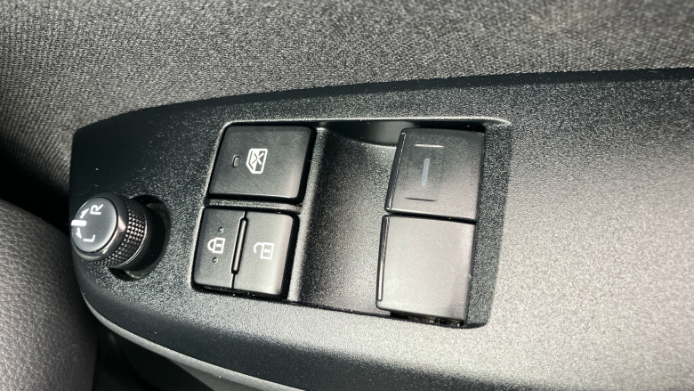 Toyota Yaris 1.5 Hybrid Icon 5dr CVT Hybrid Hatchback